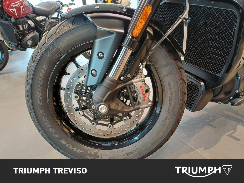 TRIUMPH Rocket III 2500 Storm R